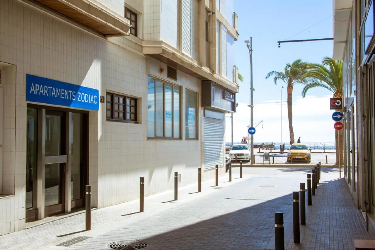 Zodiak Apartment Λορέτ Ντε Μαρ 0*,